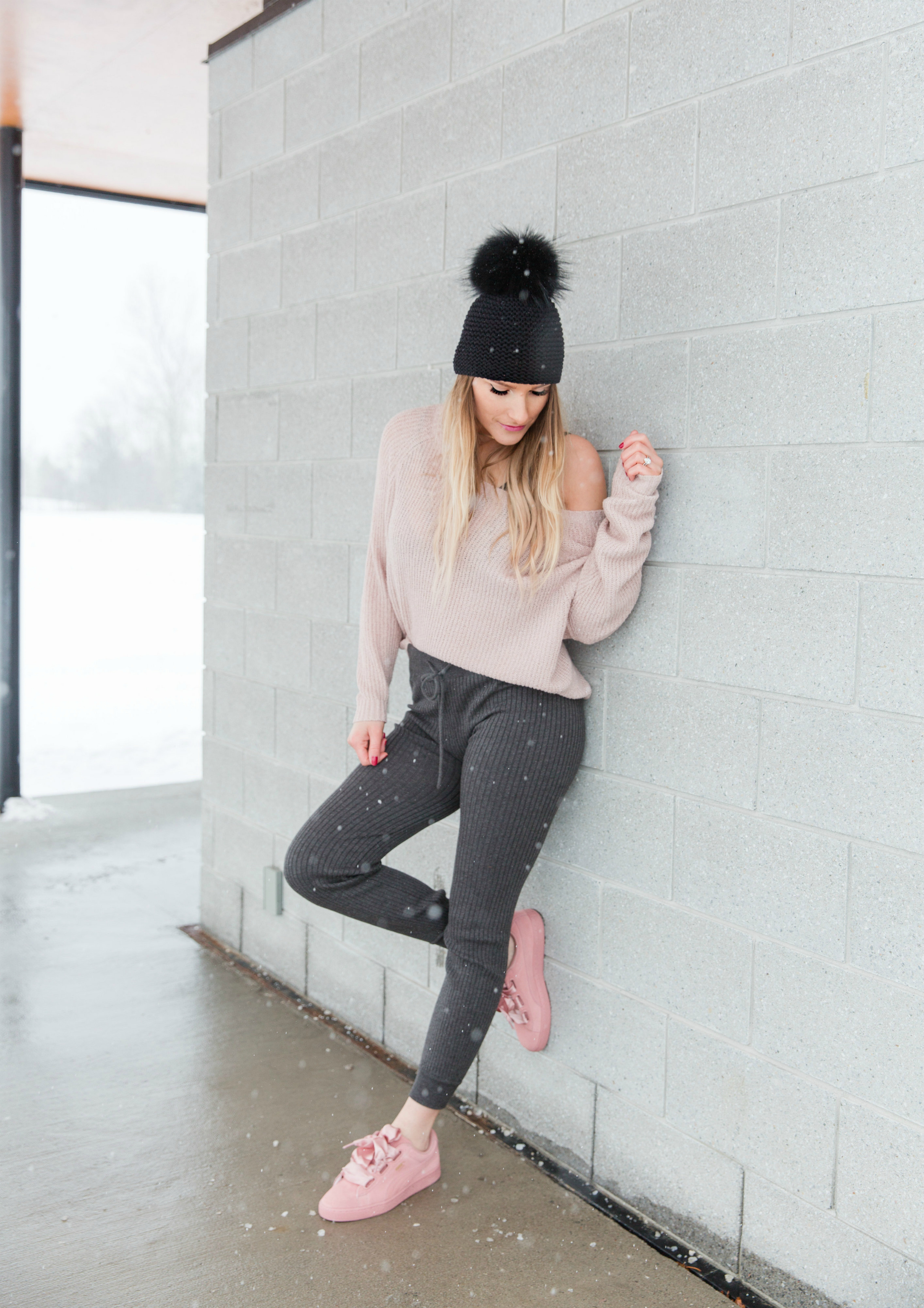 life with aco, Ottawa fashion blogger, Amanda conquer, fur pom hat, pink sneakers